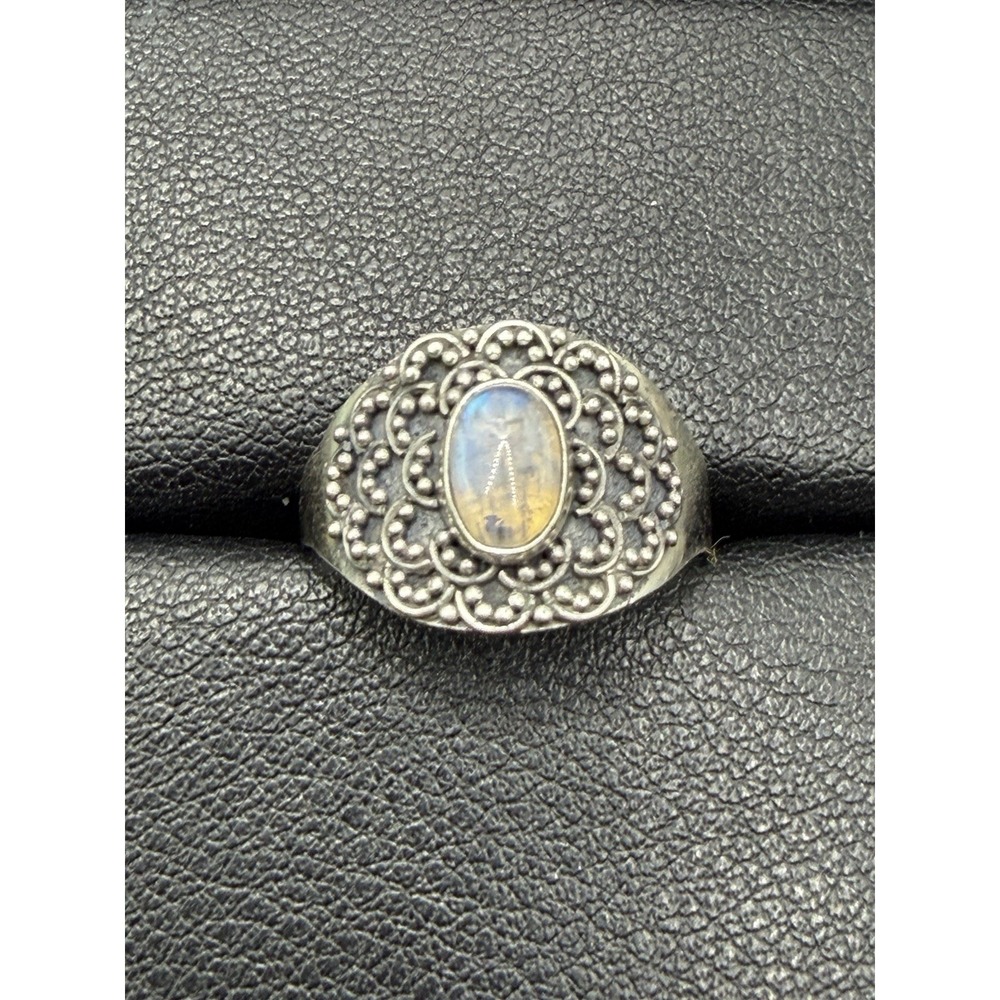 New Condition Sterling Silver Moonstone Bali Dimple Ring Size 7 J16